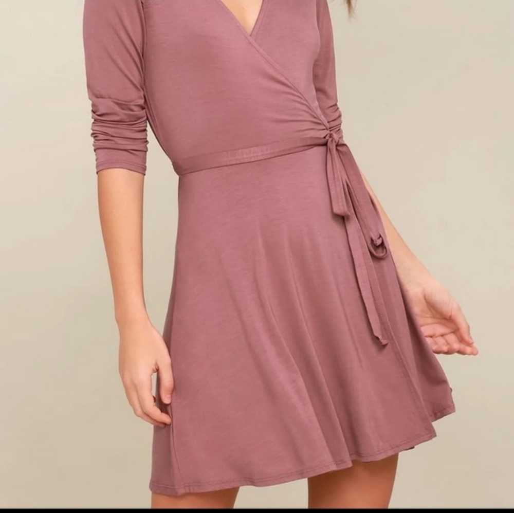 Lulu's Twirl Worthy Mauve Wrap Dress Size S - Picture 2 of 8